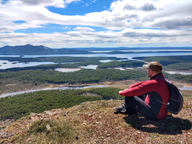 Acampar en el corazón de la isla Fin del Mundo Tierra del Fuego