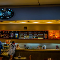 Paseo del Fuego Shopping - Freddo